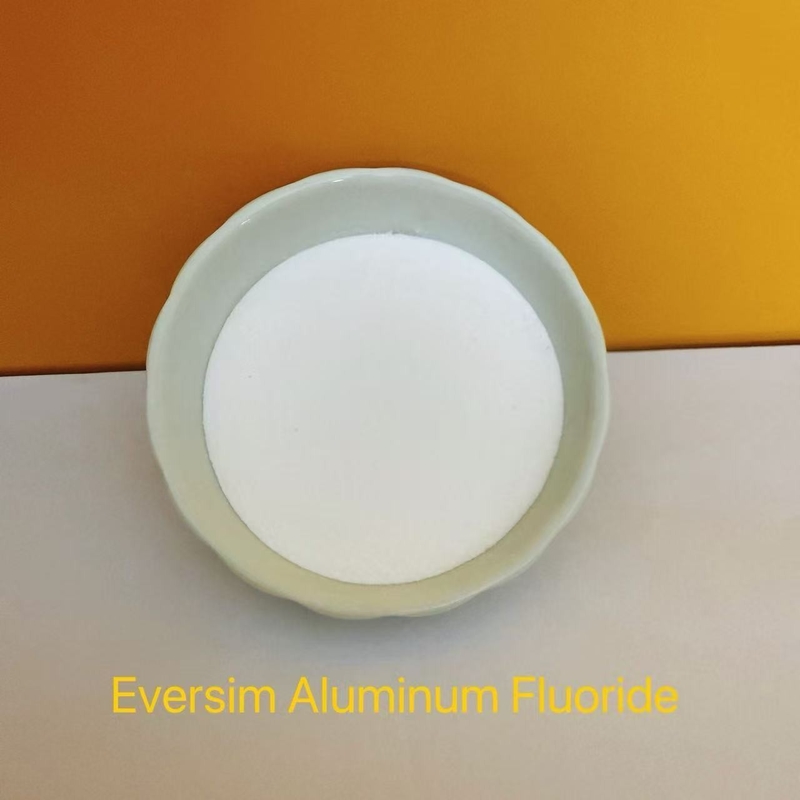 Kualitas terbaik CAS7784 - 18 - 1 White Sand Aluminium Fluoride AlF3 Untuk Industri Aluminium Elektrolitik