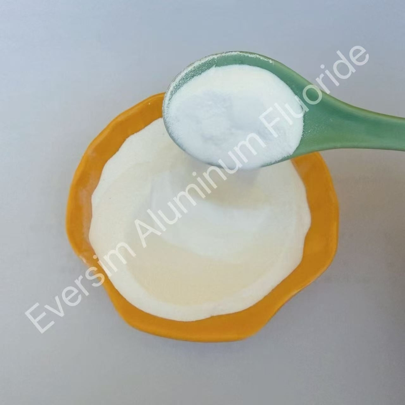Tinggi kemurnian CAS No. 7784-18-1 Aluminium Fluoride AlF3 Putih Berpasir Flux Untuk Glaze Enamel
