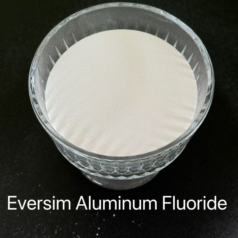 Kemurnian tinggi CAS7784-18-1 Bubuk putih AlF3 Kristal Fluorida Aluminium untuk produksi abrasif