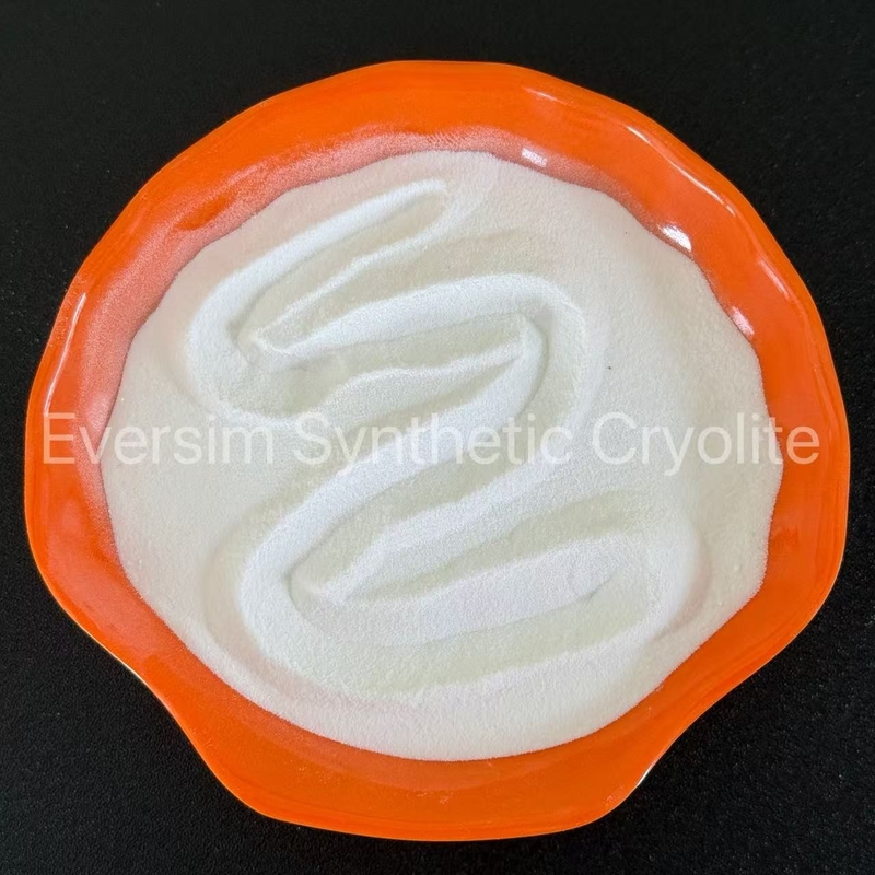 325 Mesh kemurnian 98% Sintetis Kriolit Na3AlF6 Digunakan Sebagai Fluks Untuk Agen Solder