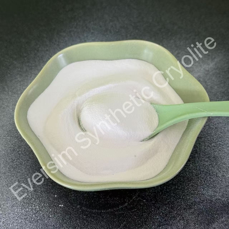 Produk Kimia Kualitas Terbaik CAS13775-53-6 White Sand Synthetic Cryolite untuk Industri Aluminium Elektrolitik