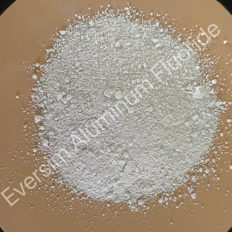 Produk kimia CAS7784-18-1 AlF3 Aluminium Fluoride Berat molekul 83,98 Untuk industri keramik