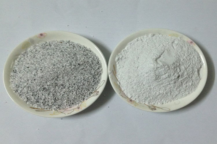 Bubuk 98% Sintetis Cryolite 1025 ℃ Melting Point 20 - 325 Mesh Warna Putih / Abu-abu
